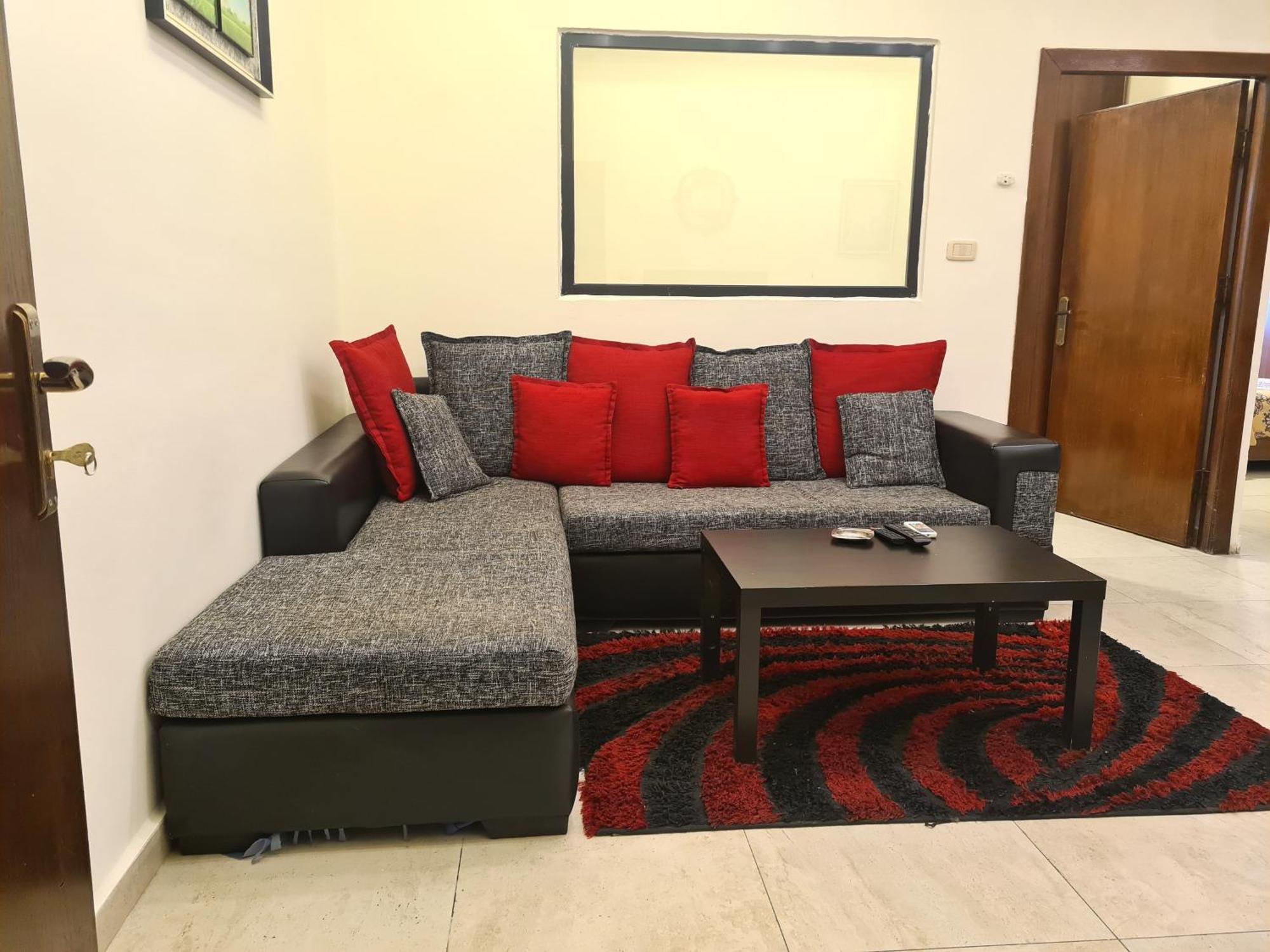 Dair Ghbar Gate Apartments Amman Bilik gambar