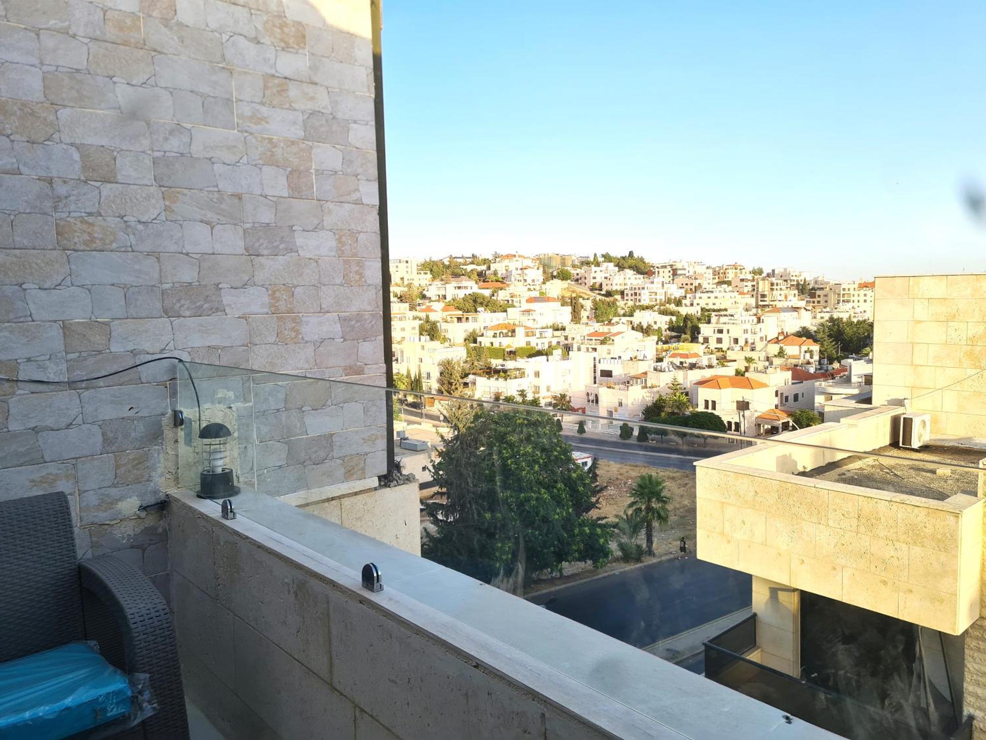 Dair Ghbar Gate Apartments Amman Bilik gambar