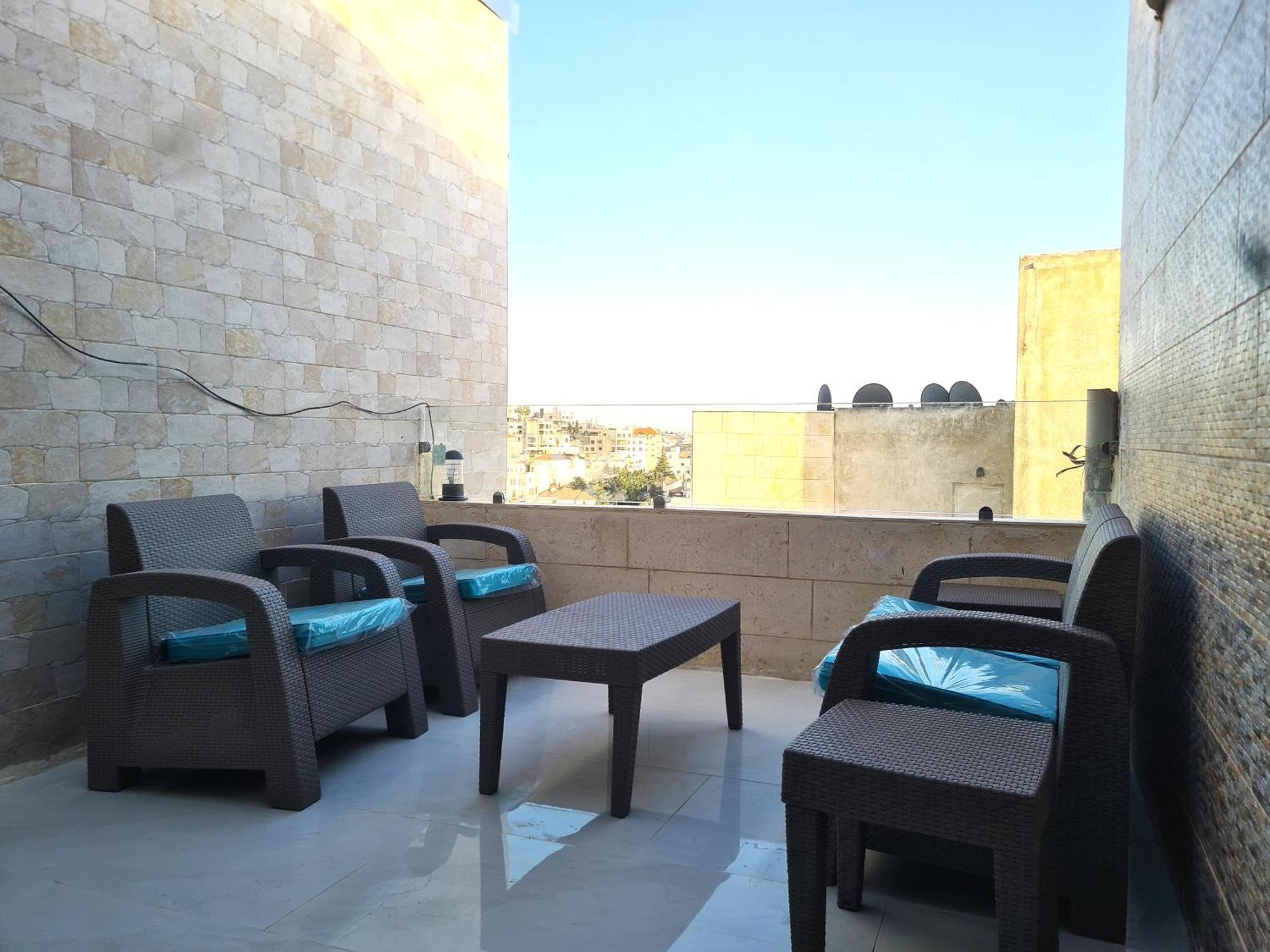 Dair Ghbar Gate Apartments Amman Bilik gambar