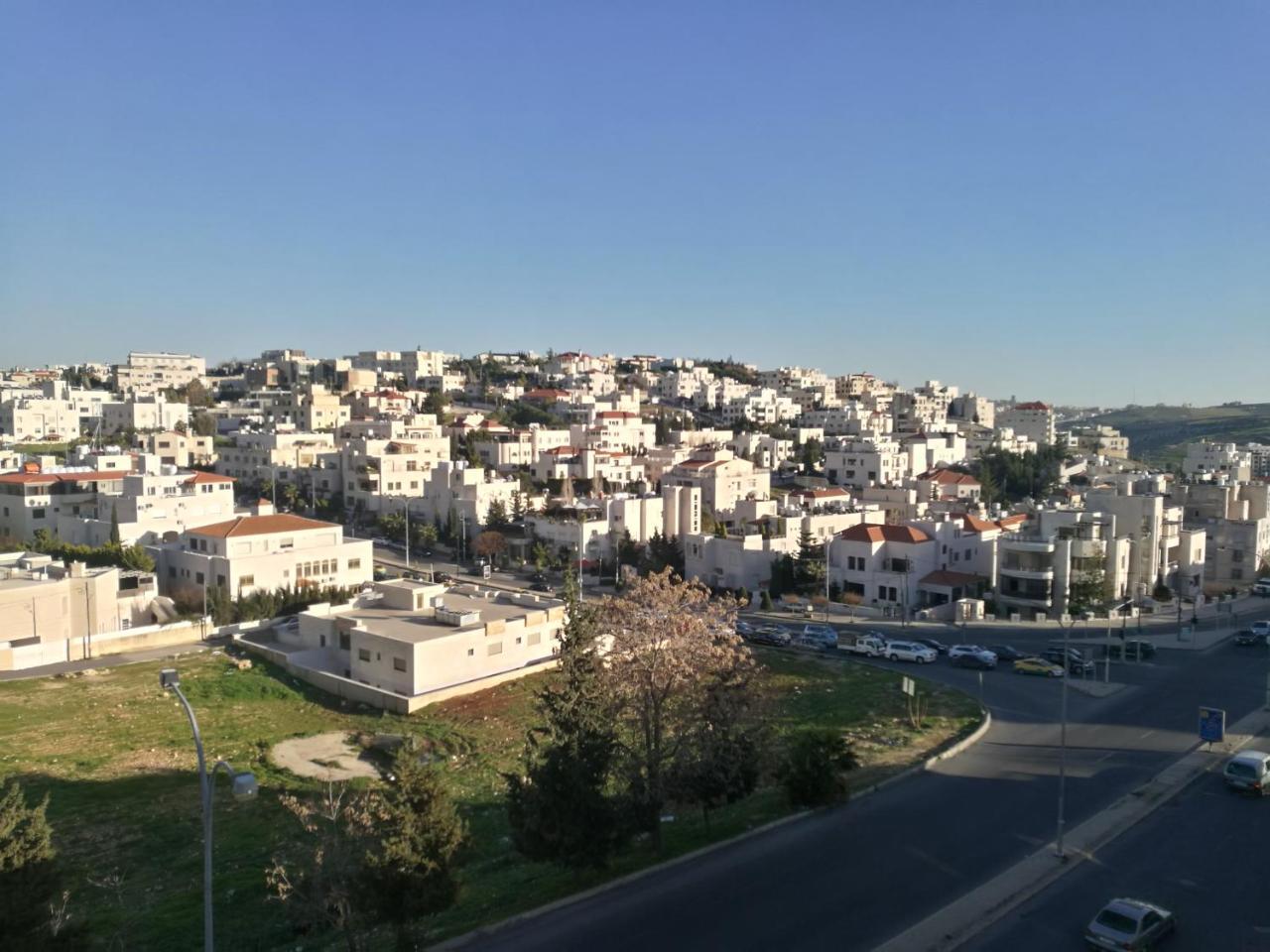Dair Ghbar Gate Apartments Amman Luaran gambar